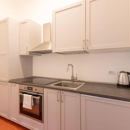 Elegante Bilocale Porta Genova - Mirable Pm Apartment Milan Bagian luar foto