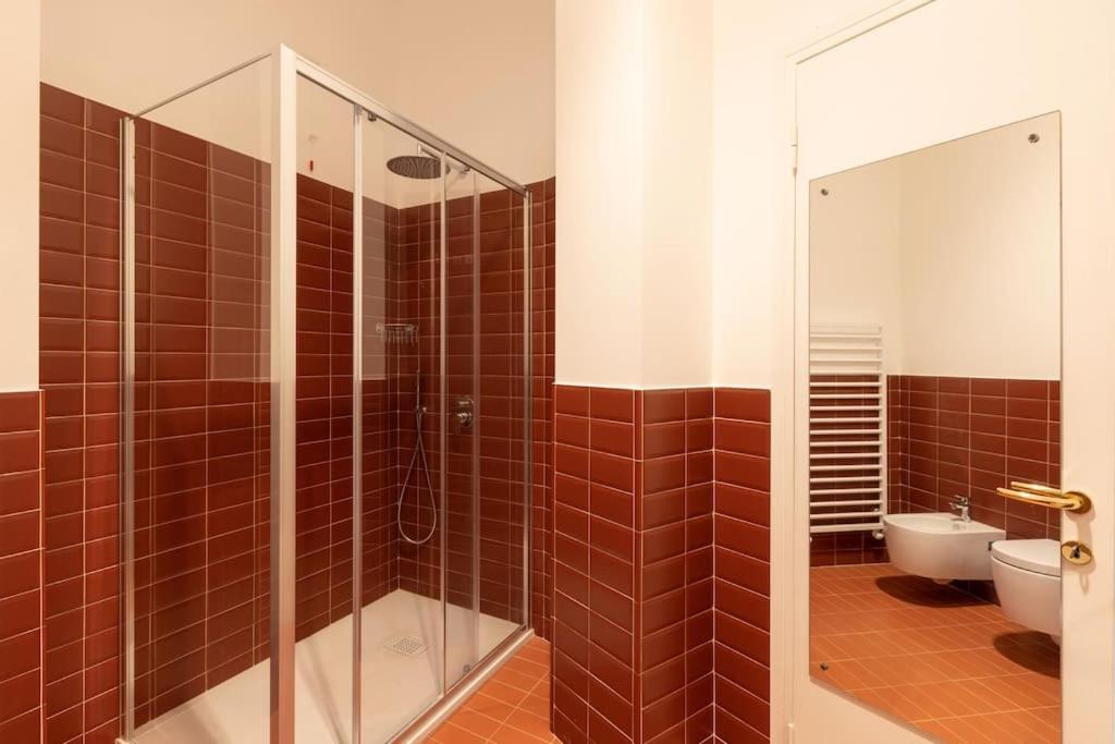 Elegante Bilocale Porta Genova - Mirable Pm Apartment Milan Bagian luar foto